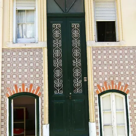2 Bedrooms Appartement With City View Balcony And Wifi At Lisboa Apartament Lizbona